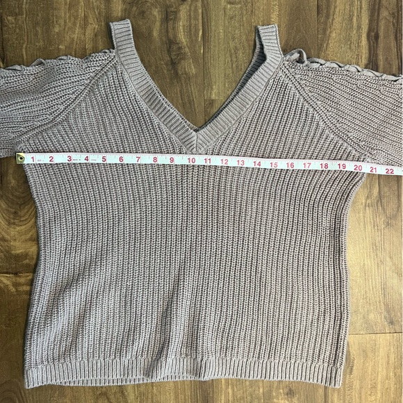 Pacsun LA Hearts V-Neck Knit Sweater, Size M, Dusty Rose Color - Picture 6 of 7